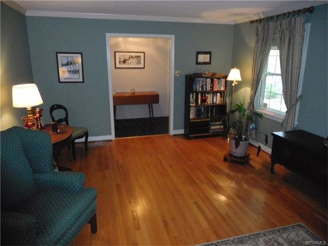 For Sale: 7727 Comanche Dr Richmond, VA 23225