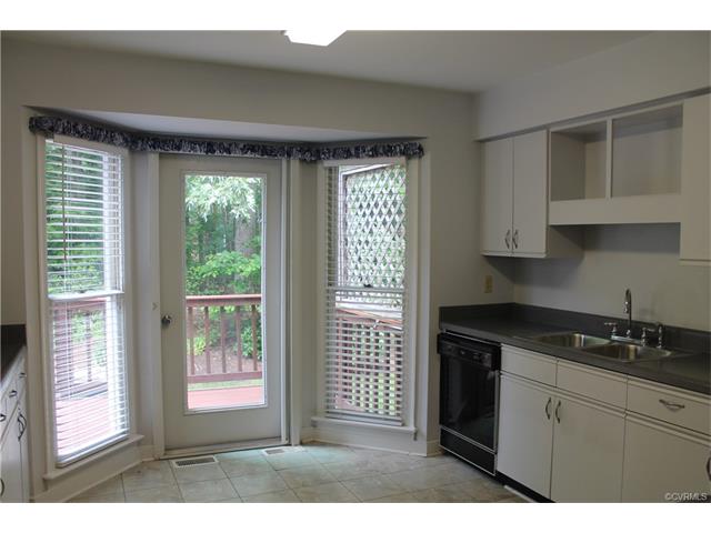For Sale: 1802 Buttonwood Dr Unit Dr #APT 1802 Henrico, VA 23238