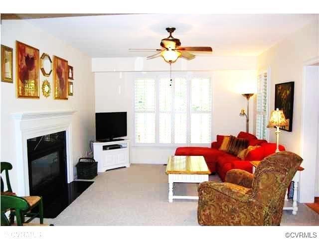 1900 Willow Cove Cir #1900