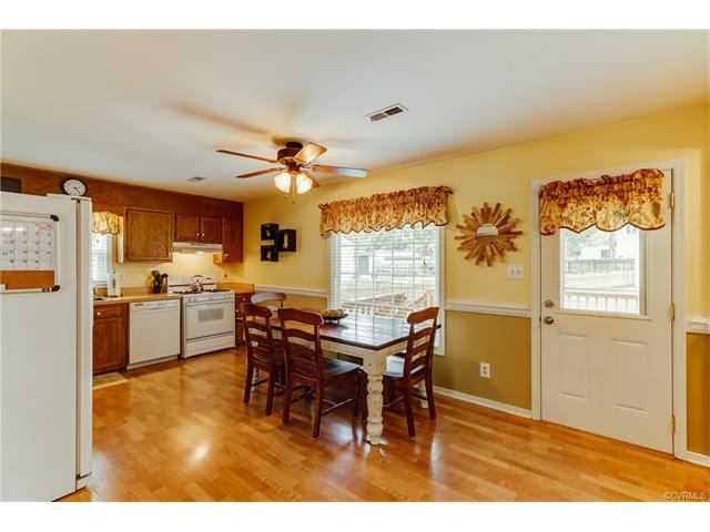 8600 Woodlake Dr