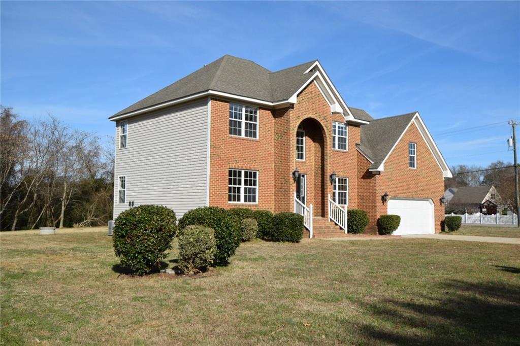 302 Lakeview Ln