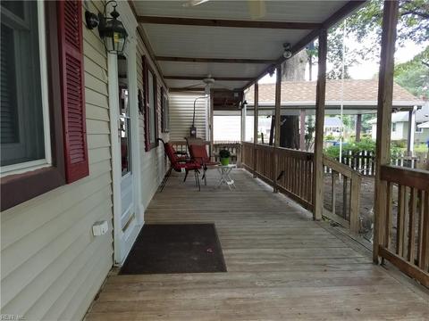 50 Colonial Way