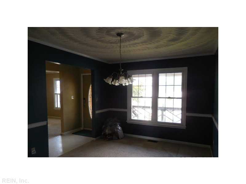 1109 Plantation Lakes Cir