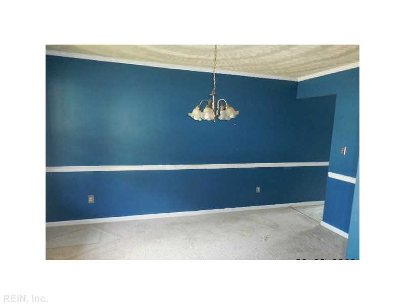 1109 Plantation Lakes Cir