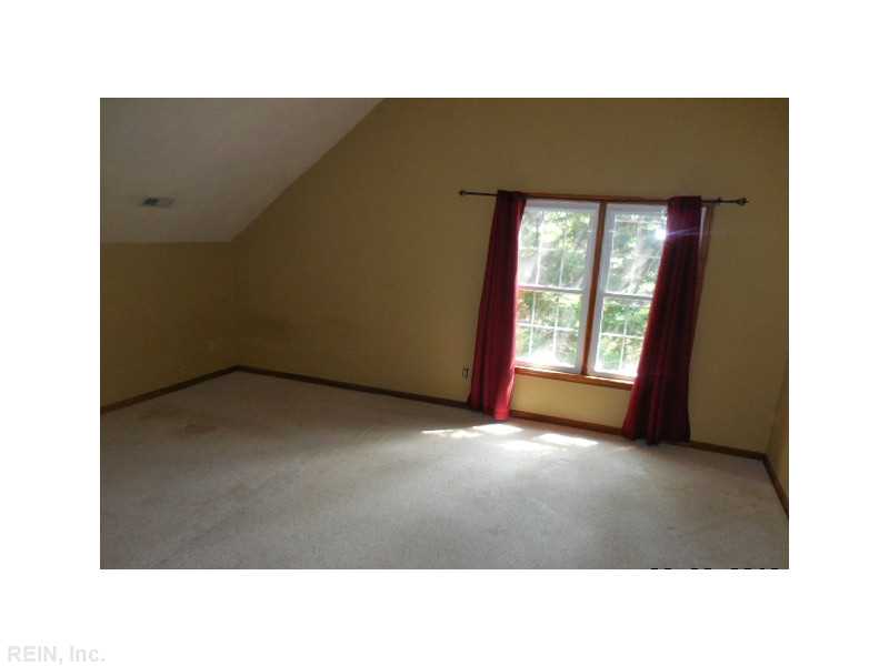1109 Plantation Lakes Cir