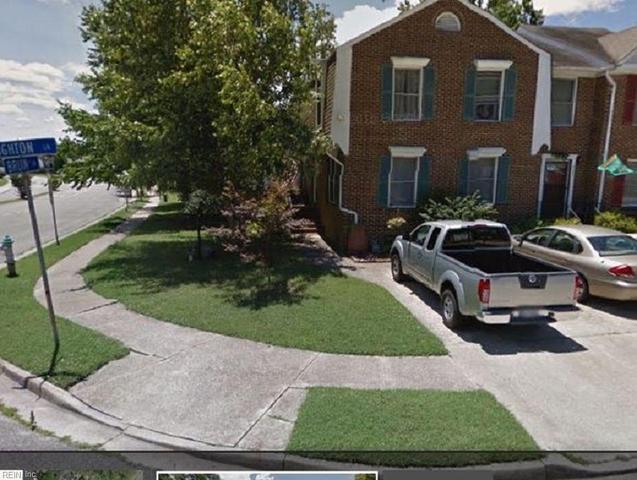 3114 Honeysuckle Dr