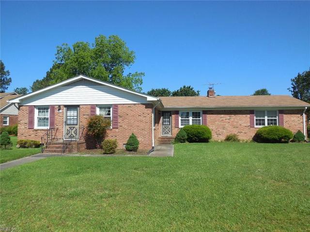 3114 Honeysuckle Dr