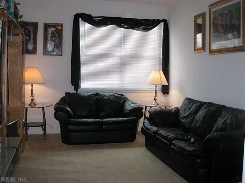 For Sale: 4337 Farringdon Way Chesapeake, VA 23321