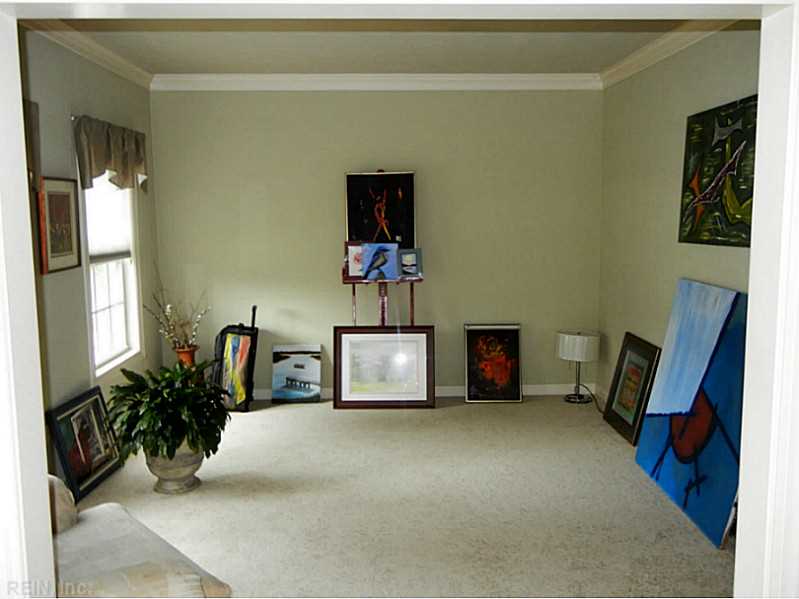 For Sale: 120 Avonlea Dr Chesapeake, VA 23322