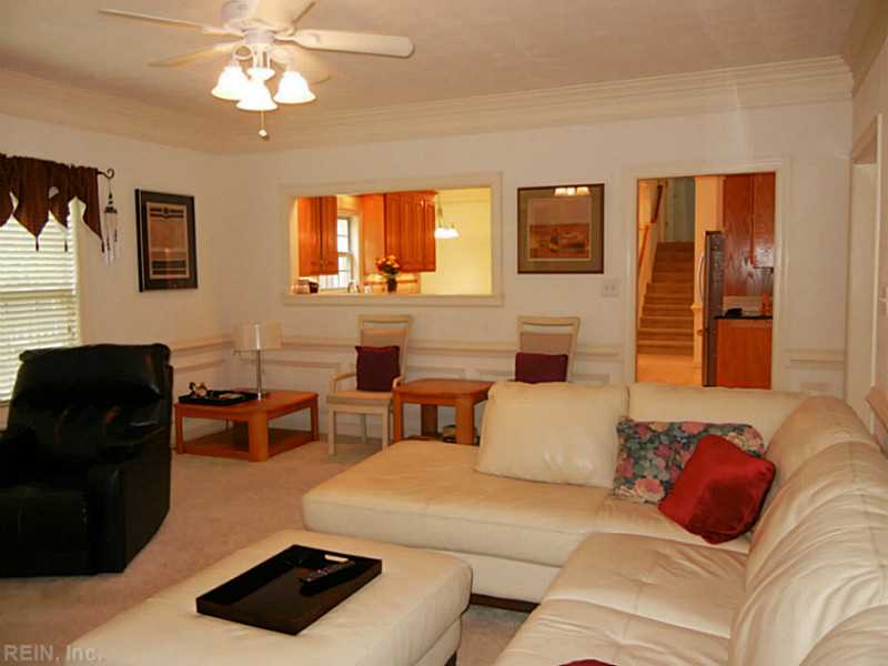For Sale: 120 Avonlea Dr Chesapeake, VA 23322