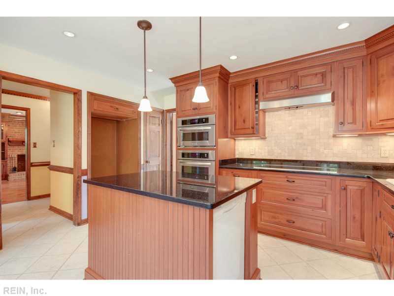 500 Wickwood Dr