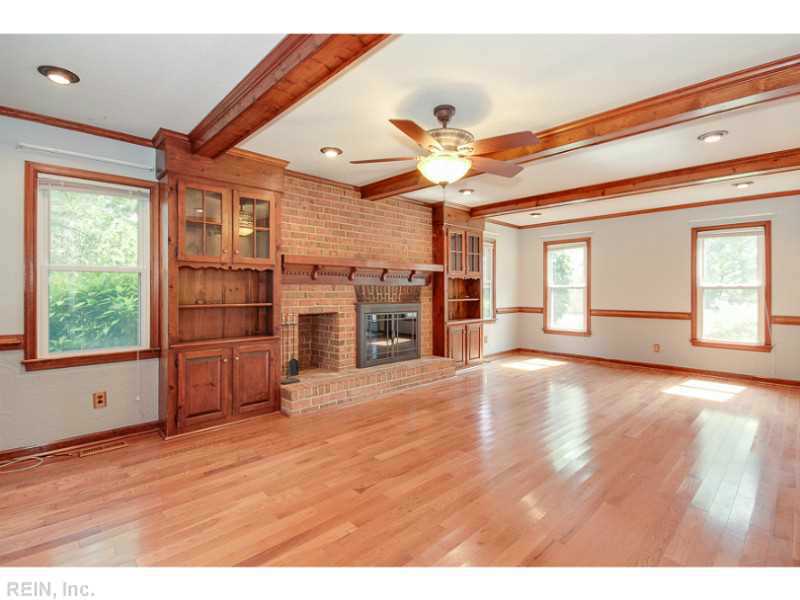 500 Wickwood Dr
