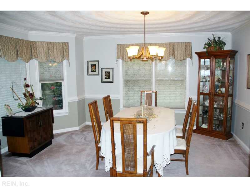 1007 Forest Lakes Dr