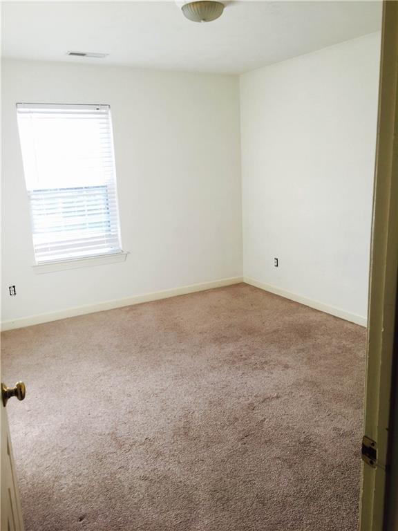 1351 Linden Ave