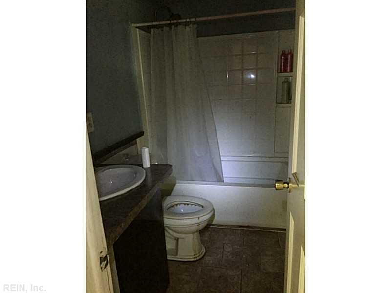 For Sale: 4302 Cromwell Ave Chesapeake, VA 23325