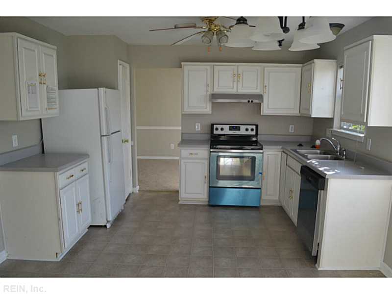 403 White Oak Ln