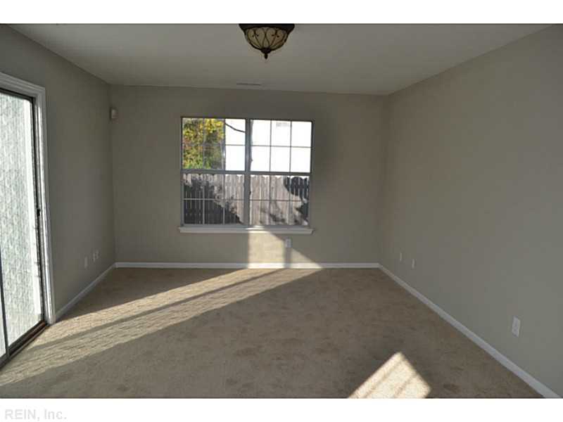 403 White Oak Ln