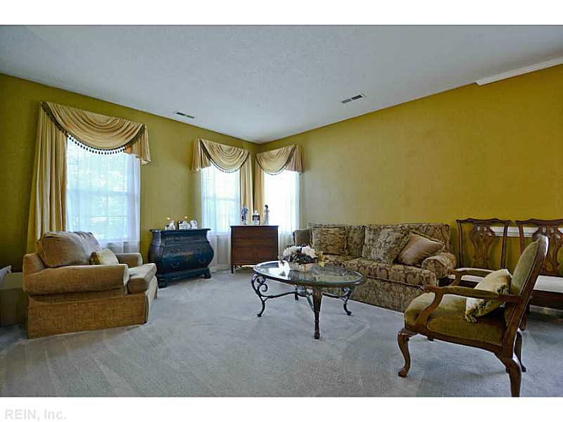 For Sale: 3055 Kempton Park Rd Suffolk, VA 23435