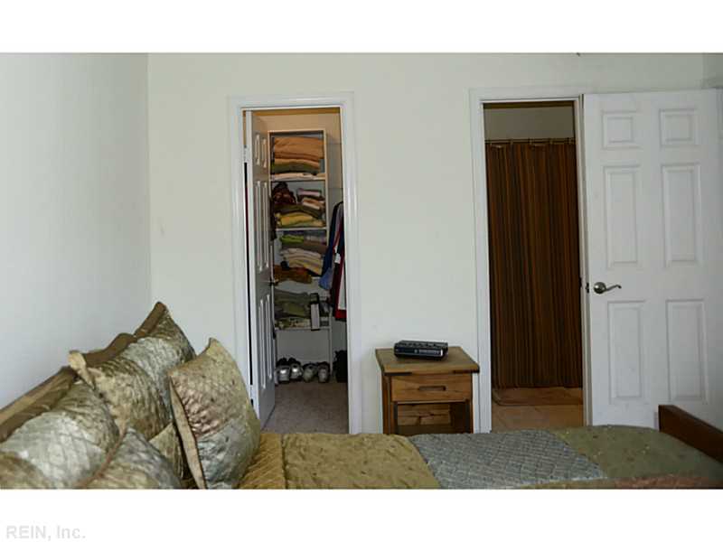 413 Harbour Pt #303