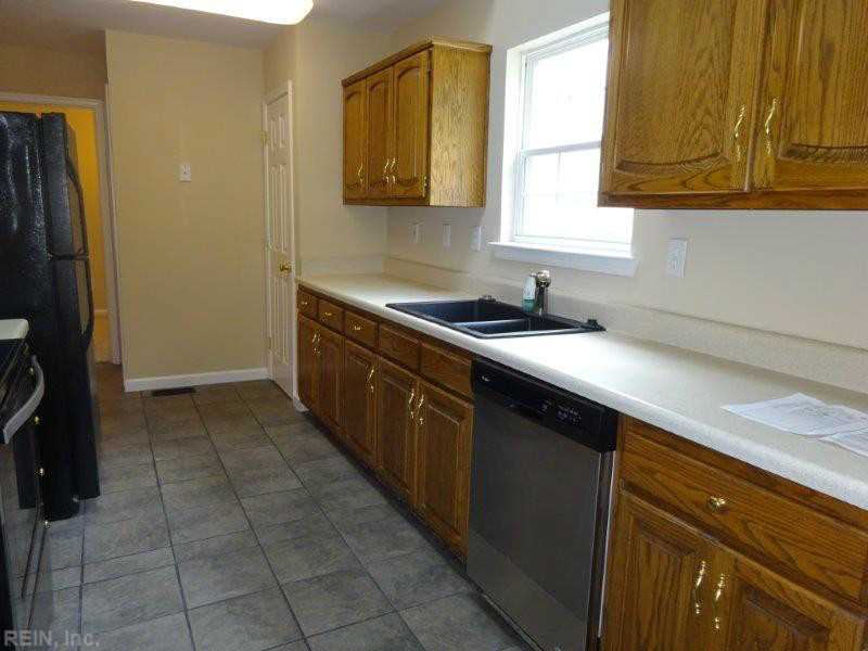 132 S Kentucky Ave