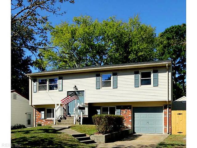 745 Lamplight Ln
