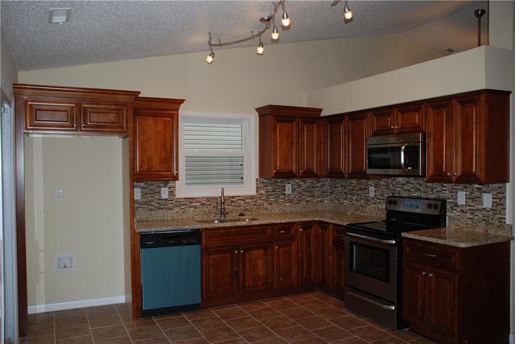 3864 Meadowbrook Ct