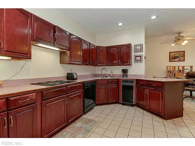 1048 Collection Creek Way