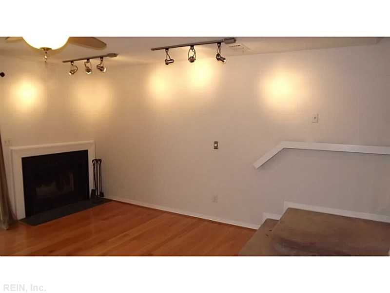 2710 Windship Pt
