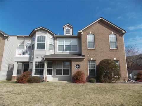 1075 Grand Oak Ln