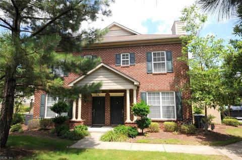 1075 Grand Oak Ln