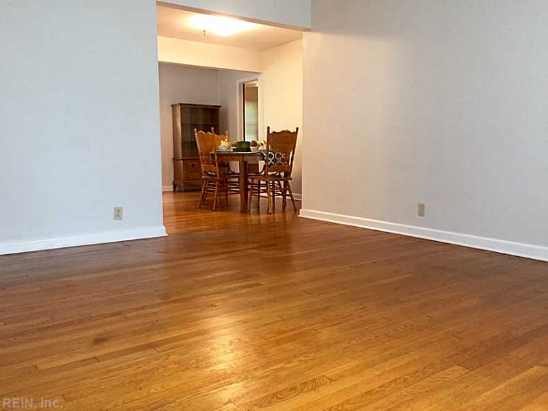 For Sale: 5513 Shadowwood Dr Virginia Beach, VA 23455
