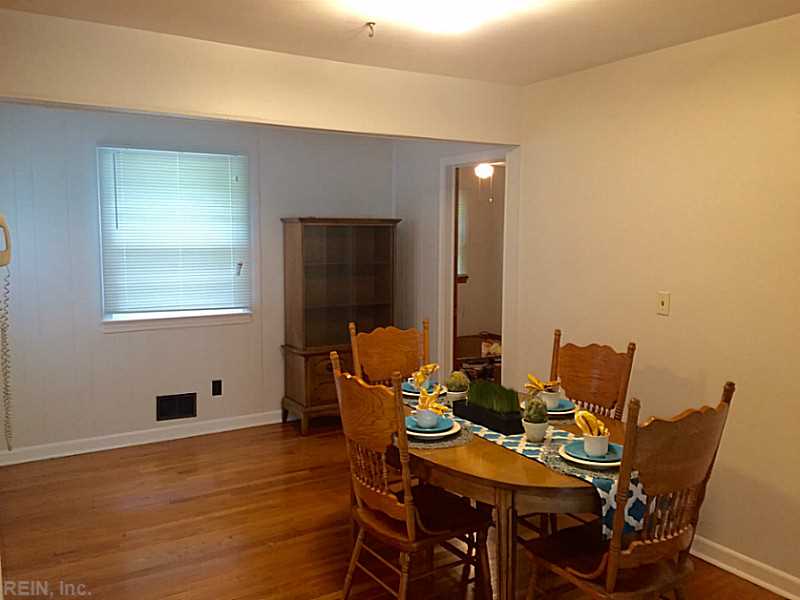 For Sale: 5513 Shadowwood Dr Virginia Beach, VA 23455