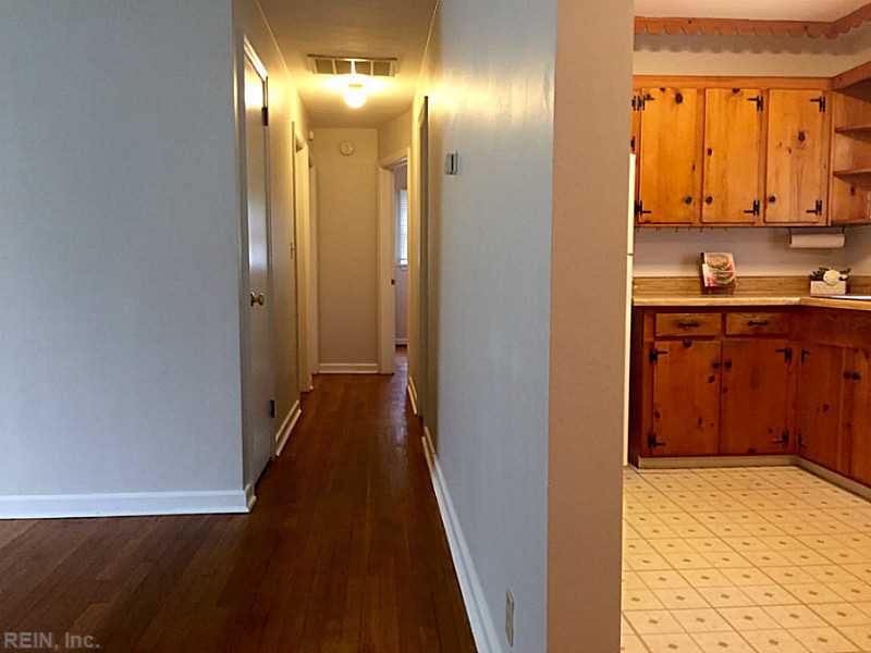 For Sale: 5513 Shadowwood Dr Virginia Beach, VA 23455