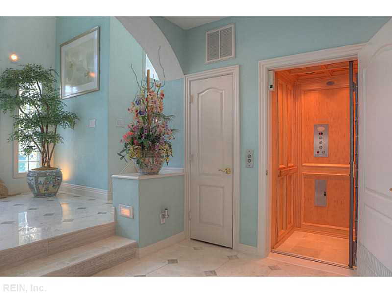 1633 Spring House Trl