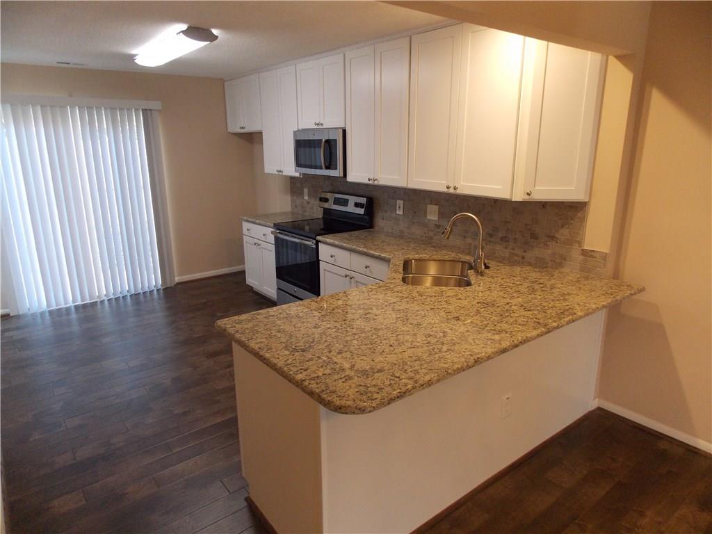 4420 Silverleaf Dr
