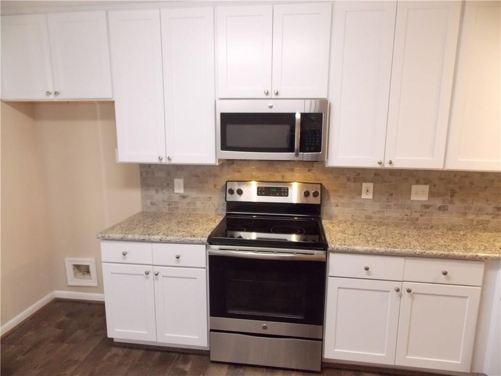 4420 Silverleaf Dr