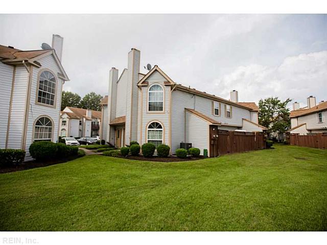 743 Harbor Springs Trl