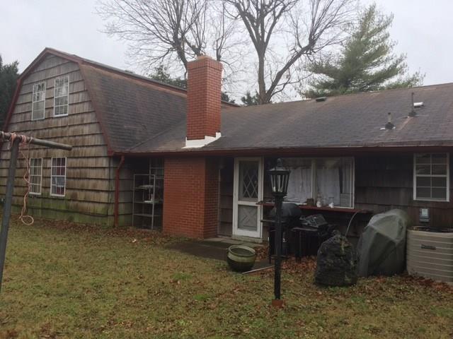 6100 Adelphi Cir