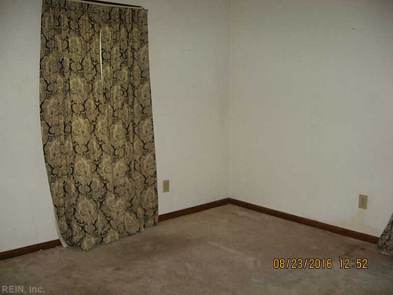 1309 Teslin Ct