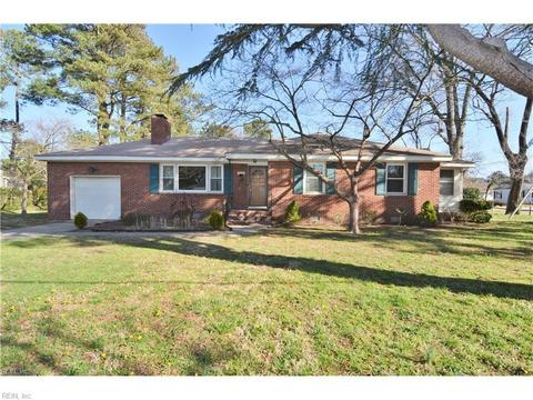 5357 Roslyn Dr