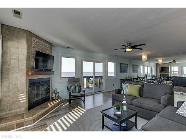 377 Peace Haven Dr