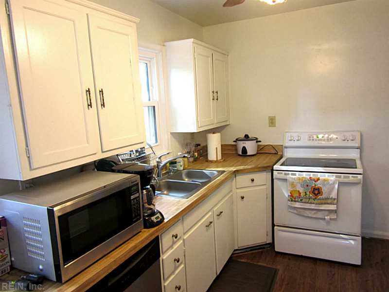 335 New St