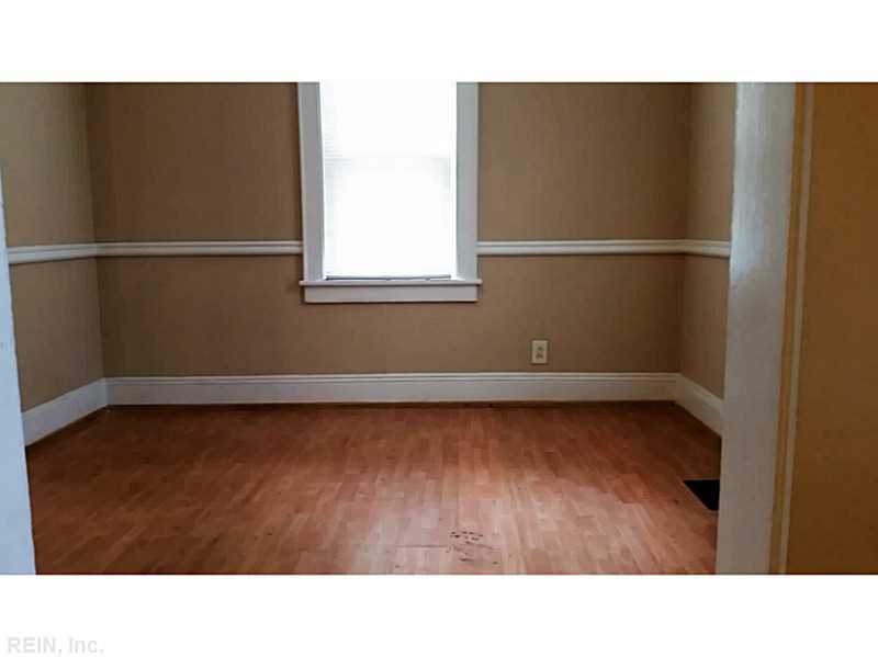 For Sale: 2004 Saint Denis Ave Norfolk, VA 23509