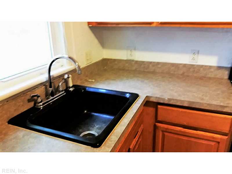 For Sale: 2004 Saint Denis Ave Norfolk, VA 23509