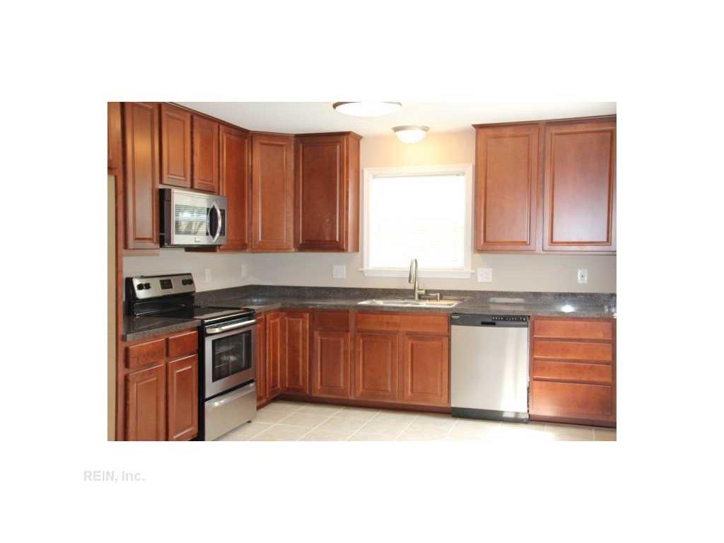 8171 Hardwood Ct
