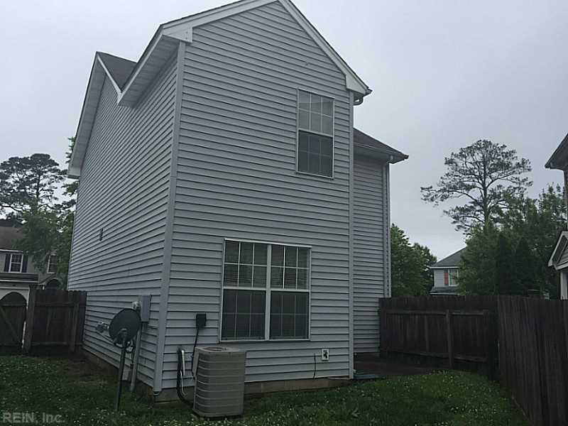 320 Town Pointe Way