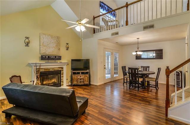 827 Grand Bay Cv