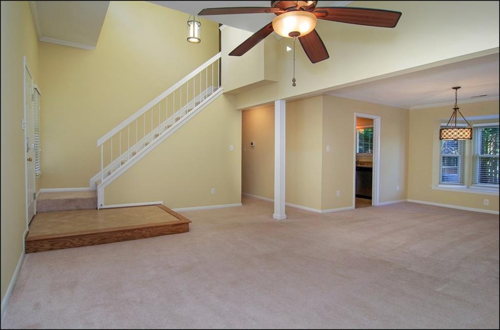 722 Longleaf Ln