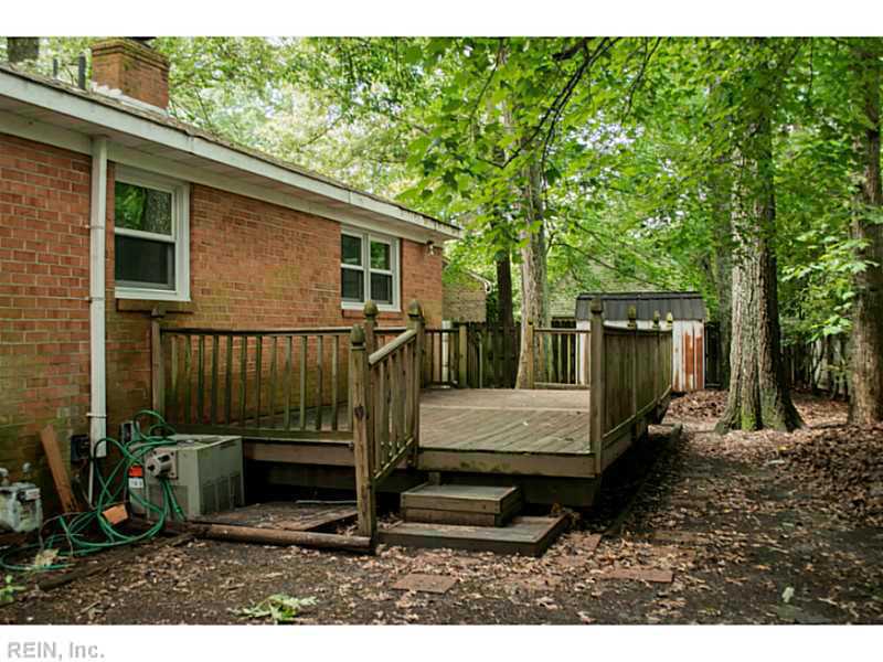 171 Queensbury Ct
