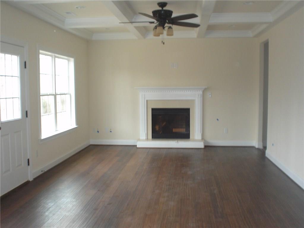 727 Plum Ave